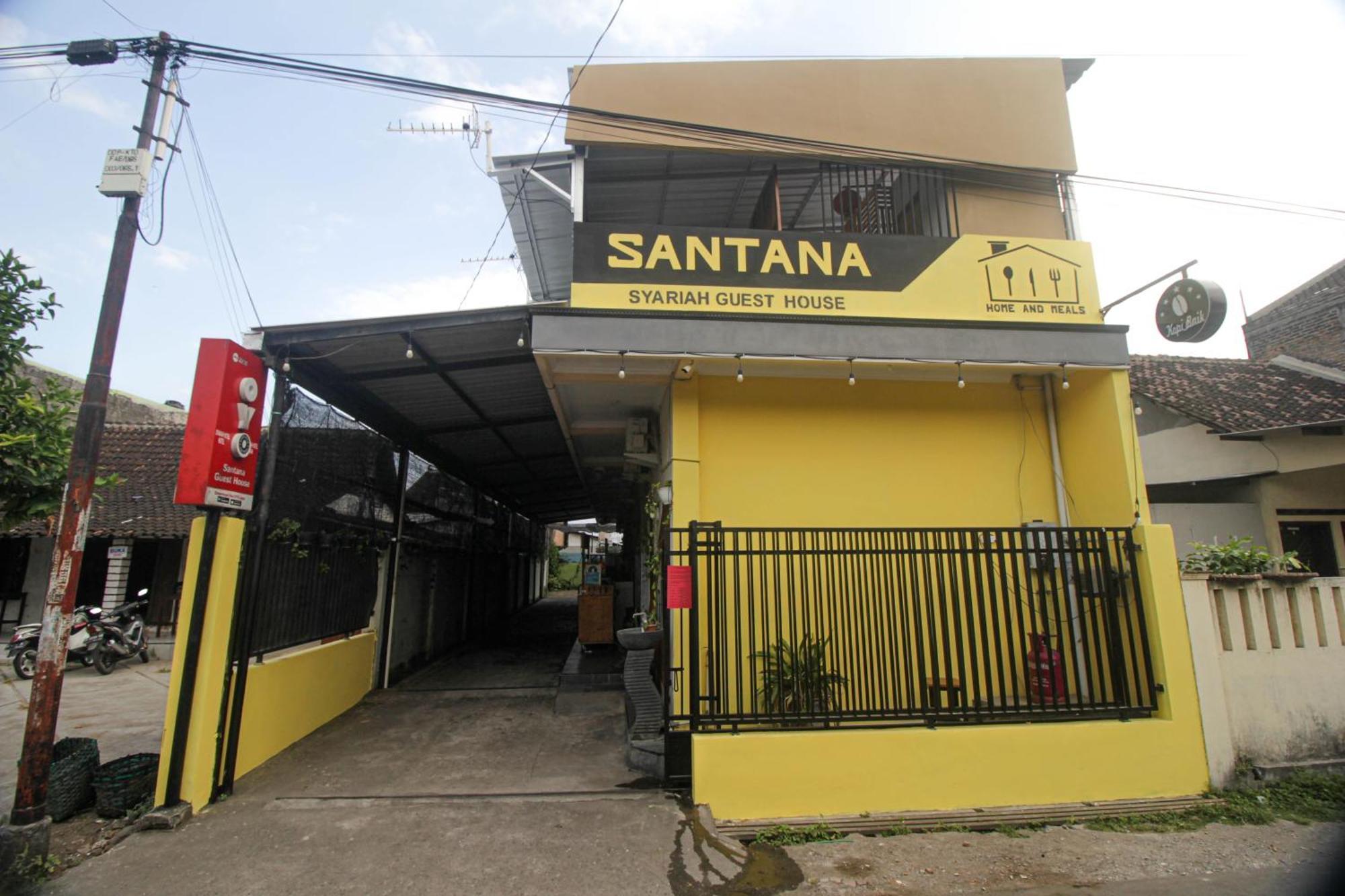 Super Oyo Capital O 2258 Santana Syariah Guest House Kartosuro Экстерьер фото