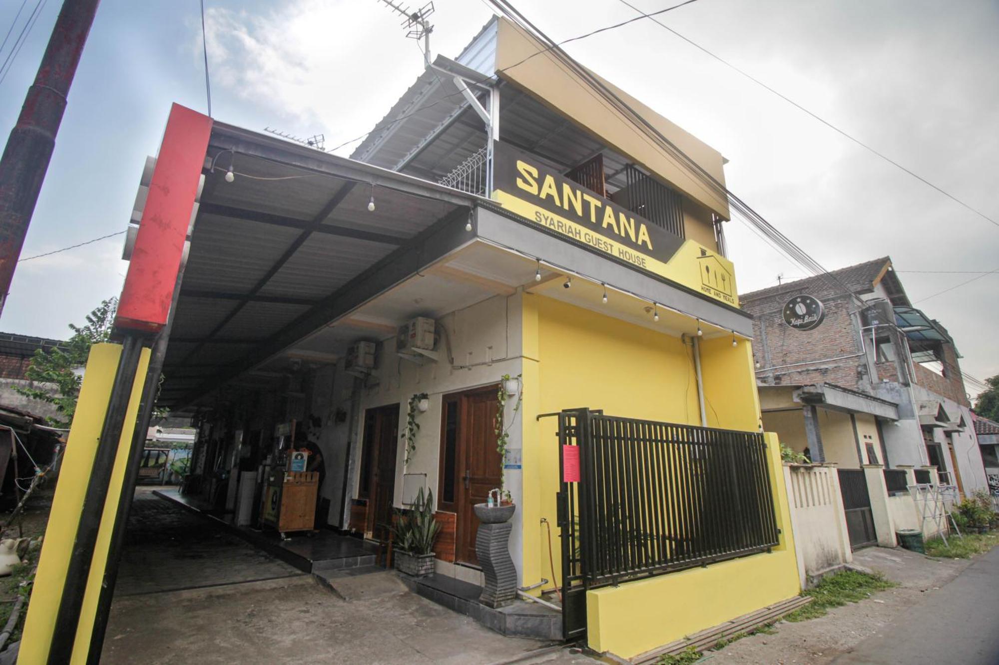 Super Oyo Capital O 2258 Santana Syariah Guest House Kartosuro Экстерьер фото
